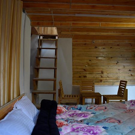 Moksha - By The River Villa Jibhi ภายนอก รูปภาพ